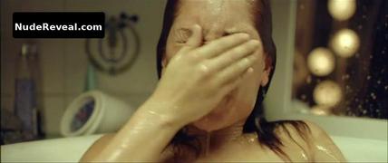 BARBARA MORI nude in Violanchelo