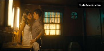 CAITLIN STASEY nude in Bridge and Tunnel