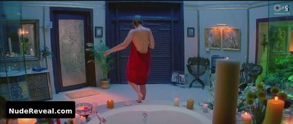 KAREENA KAPOOR nude in Bewafaa