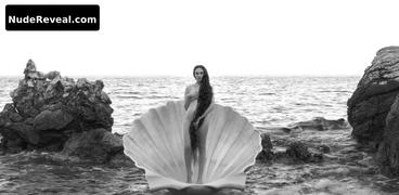 GAL GADOT nude in In the Hand of Dante