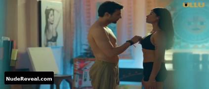 DONNA MUNSHI nude in Khoon Bhari Maang