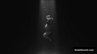 NATALIE PORTMAN nude in My Willing Heart