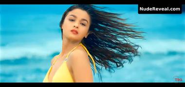 ALIA BHATT nude in Student Of The Year