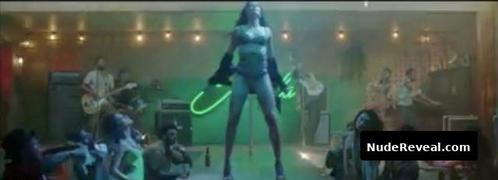 FREIDA PINTO nude in Gorilla