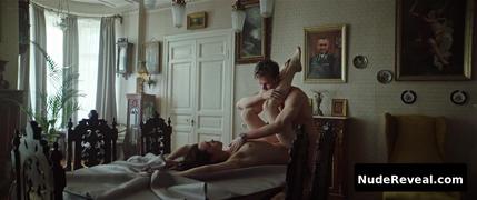 ANGELINA ZAGREBINA nude in Pochemu ty?