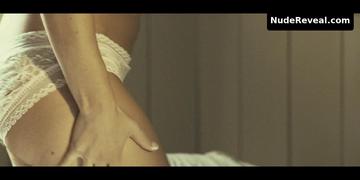 MARTA ETURA nude in Sleep Tight