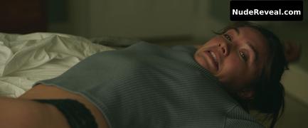 FLORENCE PUGH nude in A Good Person