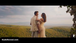 KIARA ADVANI nude in War 2
