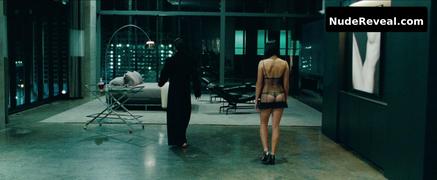 POM KLEMENTIEFF nude in Oldboy