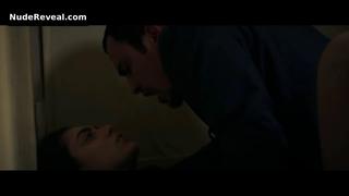MIRIAM LEONE nude in Lamore a domicilio