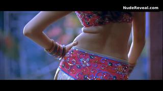 TAMANNA BHATIA nude in Siruthai