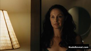 ASHLEY JUDD nude in Crossing Over