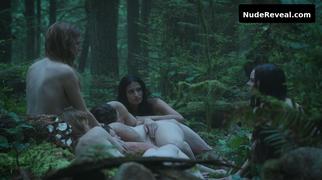 GEORGIA WATERS nude in Siren