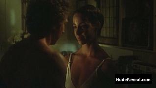 KATHLEEN QUINLAN nude in Sunday Lovers