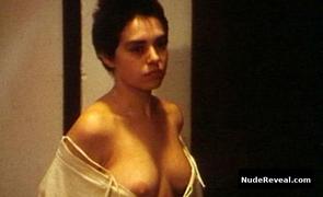 LINA ROMAY nude in Cartas de amor de una monja