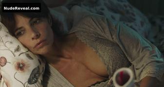 JUANA ACOSTA nude in Ola de crimenes