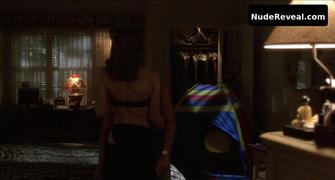 RENEE ZELLWEGER nude in Jerry Maguire