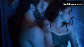 ELA VELDEN nude in Diablero