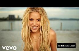 SHAKIRA nude in Loca