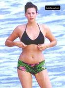 LIV TYLER nude in Liv Tyler Outernet