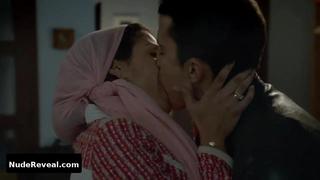 HIBA ABOUK nude in El Principe
