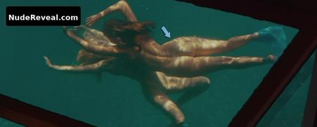 KELLY BROOK nude in Piranha 3D