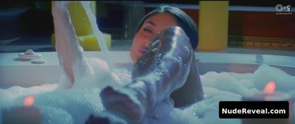KAREENA KAPOOR nude in Bewafaa