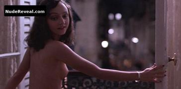 MARIA DE MEDEIROS nude in Henry & June