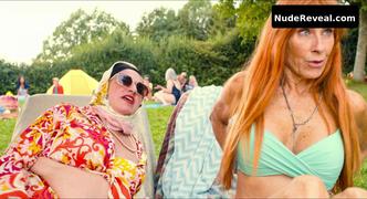 ANDREA SAWATZKI nude in Freibad