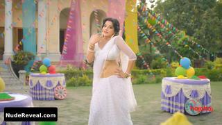 MONALISA nude in Dupur Thakurpo