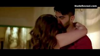 KAREENA KAPOOR nude in Ki & Ka