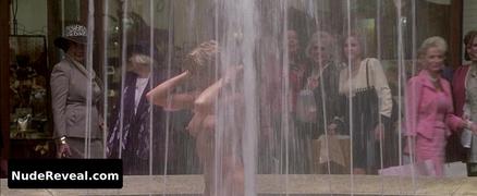 FARRAH FAWCETT nude in Dr. T and the Women
