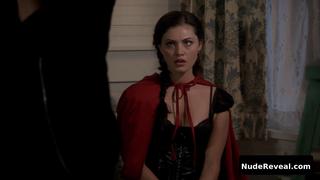 PHOEBE TONKIN nude in The Secret Circle