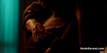 JULIA PALHA nude in O Clube