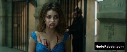 SARAH HYLAND nude in Vampire Academy
