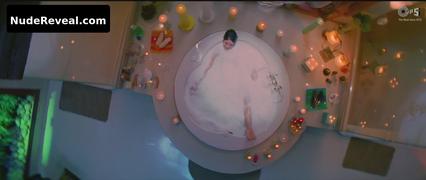 KAREENA KAPOOR nude in Bewafaa