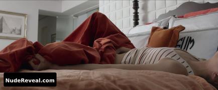 WILLA HOLLAND nude in Blood in the Water