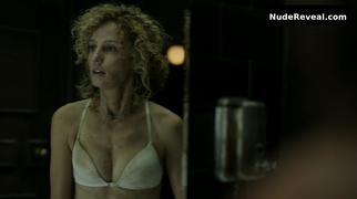 ESTHER ACEBO nude in La casa de papel