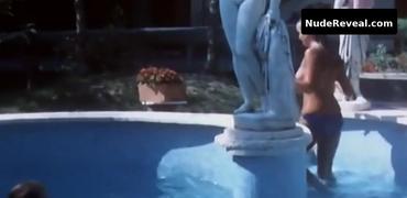 GLORIA GUIDA nude in La ragazzina