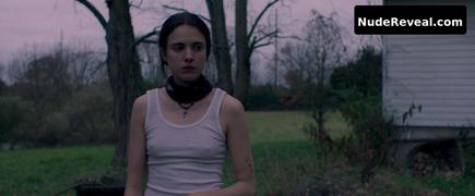 MARGARET QUALLEY nude in Donnybrook