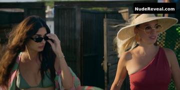TUBA BUYUKUSTUN nude in Another Self