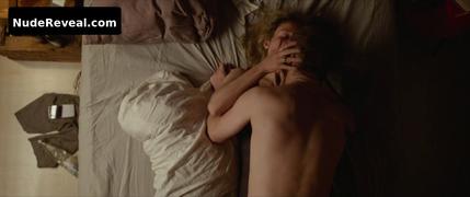LUISE HEYER nude in Generation Beziehungsunfahig