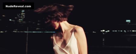 MARGARET QUALLEY nude in Tiny Moves