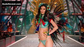 MING XI nude in The Victoria