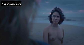 DAPHNE PATAKIA nude in Belladone
