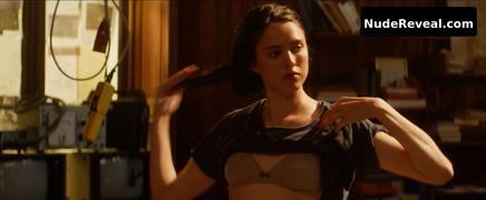 MARGARET QUALLEY nude in IO