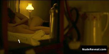 ANA FERNANDEZ nude in Cable Girls