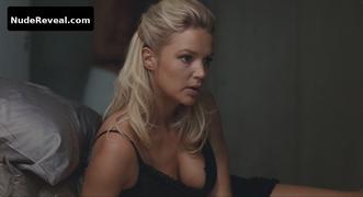 VIRGINIE EFIRA nude in Le Siffleur