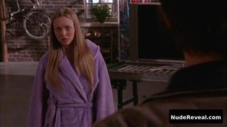 AMANDA SEYFRIED nude in Wildfire