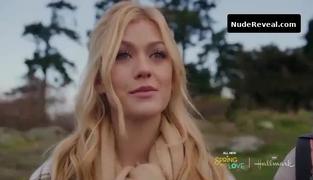 ARIENNE MANDI nude in Love, Classified
